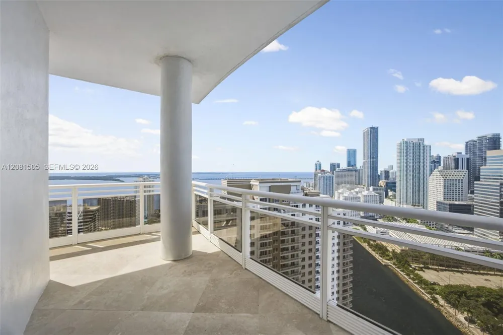 901 Brickell Key Blvd #3708 Miami, FL 33131