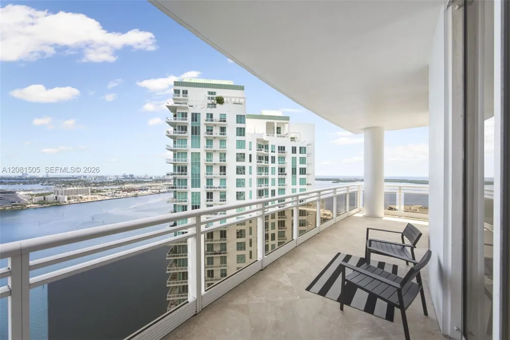 901 Brickell Key Blvd #3708 Miami, FL 33131