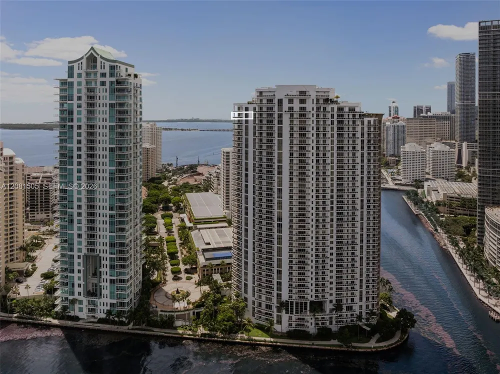 901 Brickell Key Blvd #3708 Miami, FL 33131