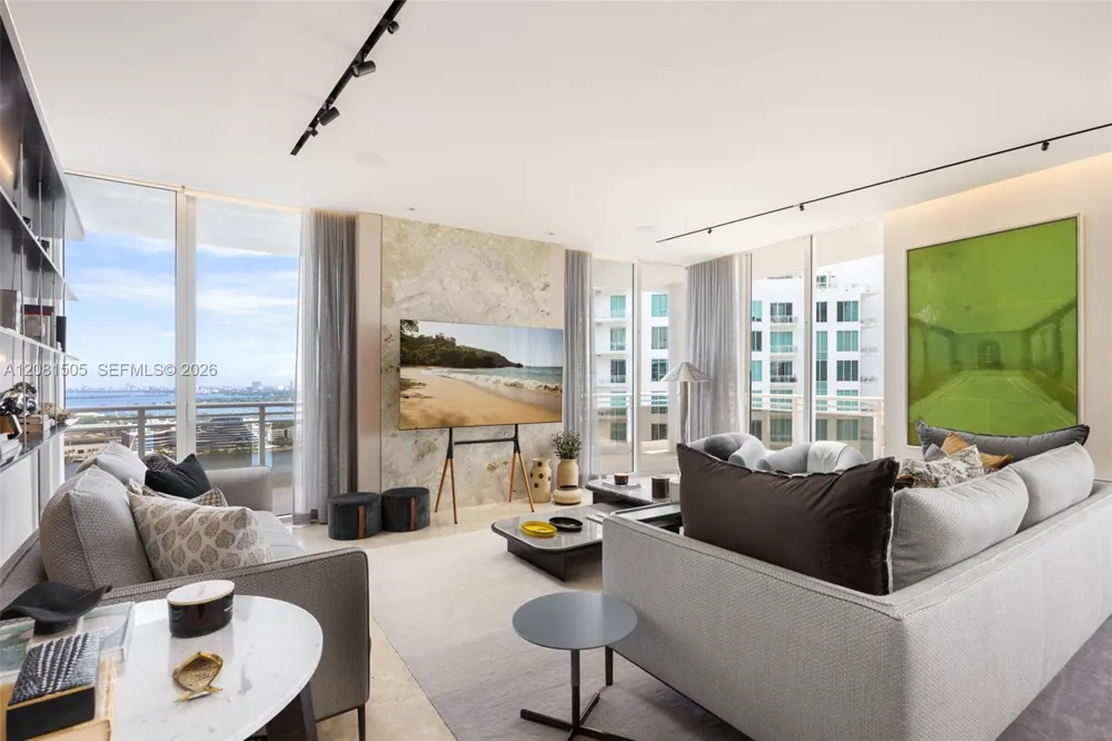 901 Brickell Key Blvd #3708 Miami, FL 33131