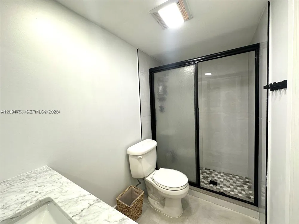 620 NE 12th Ave #102 Hallandale Beach, FL 33009