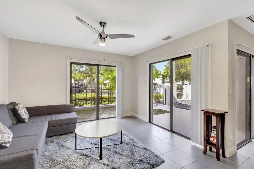 363 Prestwick Circle #1 Palm Beach Gardens, FL 33418