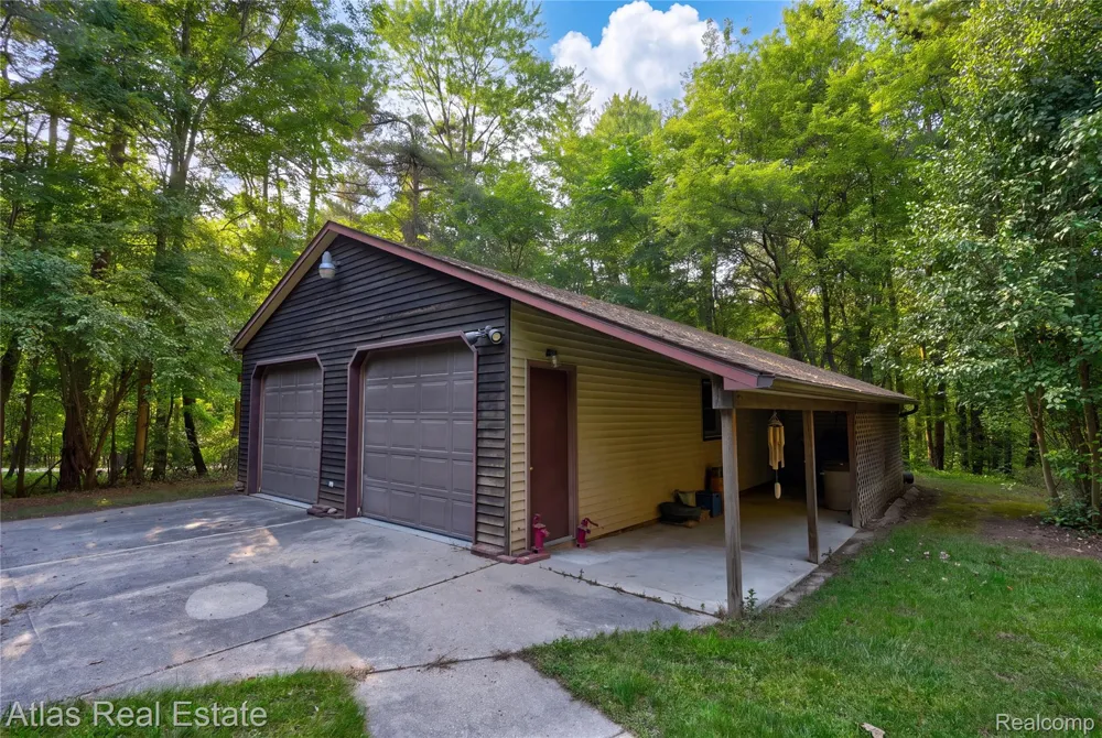 12043 Kipp Road Atlas Township, MI 48438