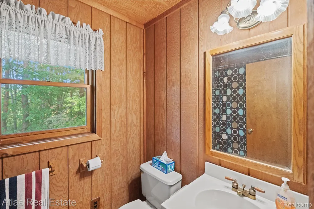 12043 Kipp Road Atlas Township, MI 48438