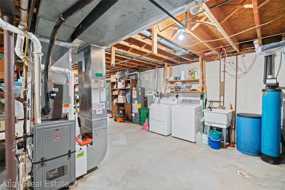 12043 Kipp Road Atlas Township, MI 48438