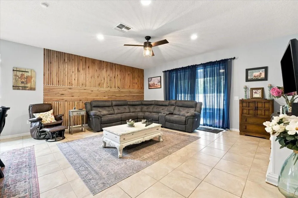 8662 RINDGE ROAD Polk City, FL 33868