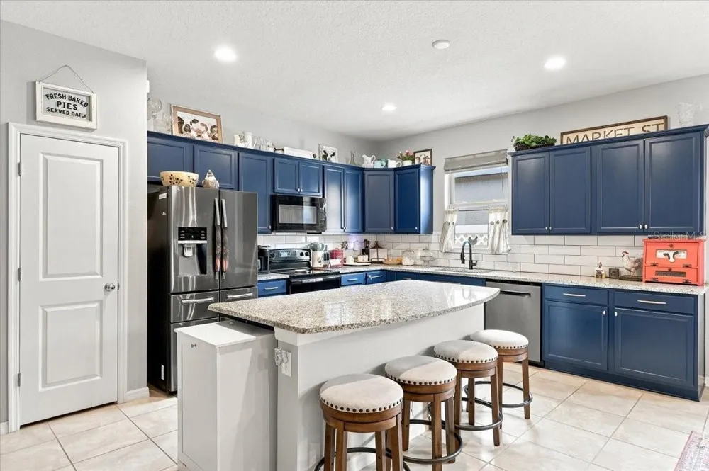 8662 RINDGE ROAD Polk City, FL 33868