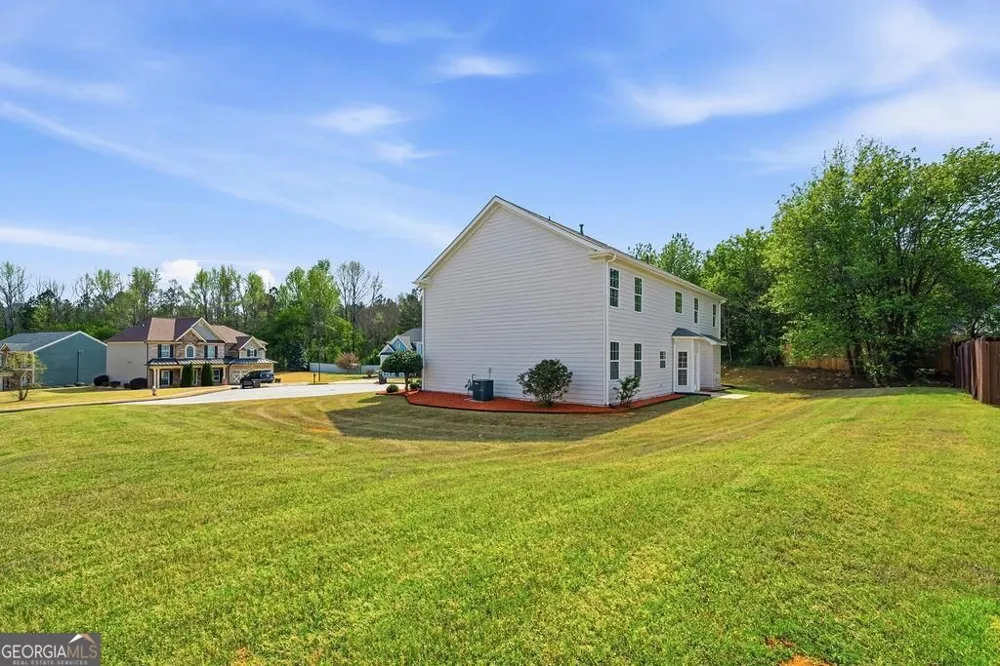 8908 Brandy Rose Douglasville, GA 30134
