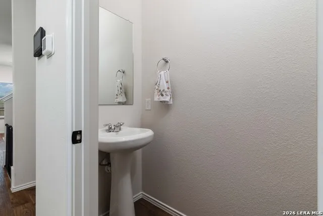 5024 Snap Hook San Antonio, TX 78261