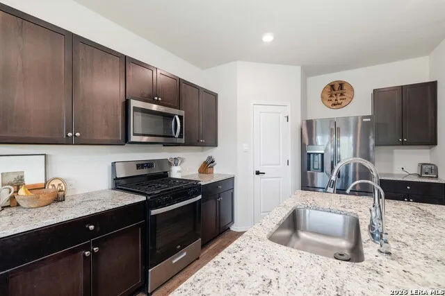 5024 Snap Hook San Antonio, TX 78261