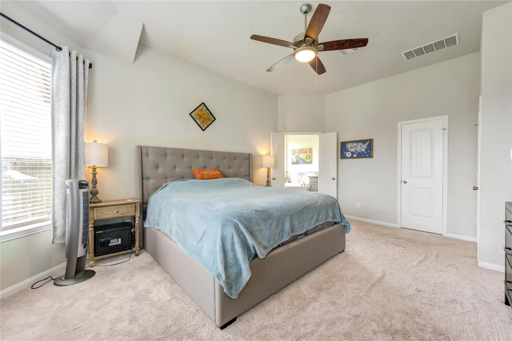 34 Indian Wells Drive Manvel, TX 77578