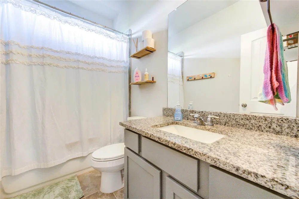 34 Indian Wells Drive Manvel, TX 77578