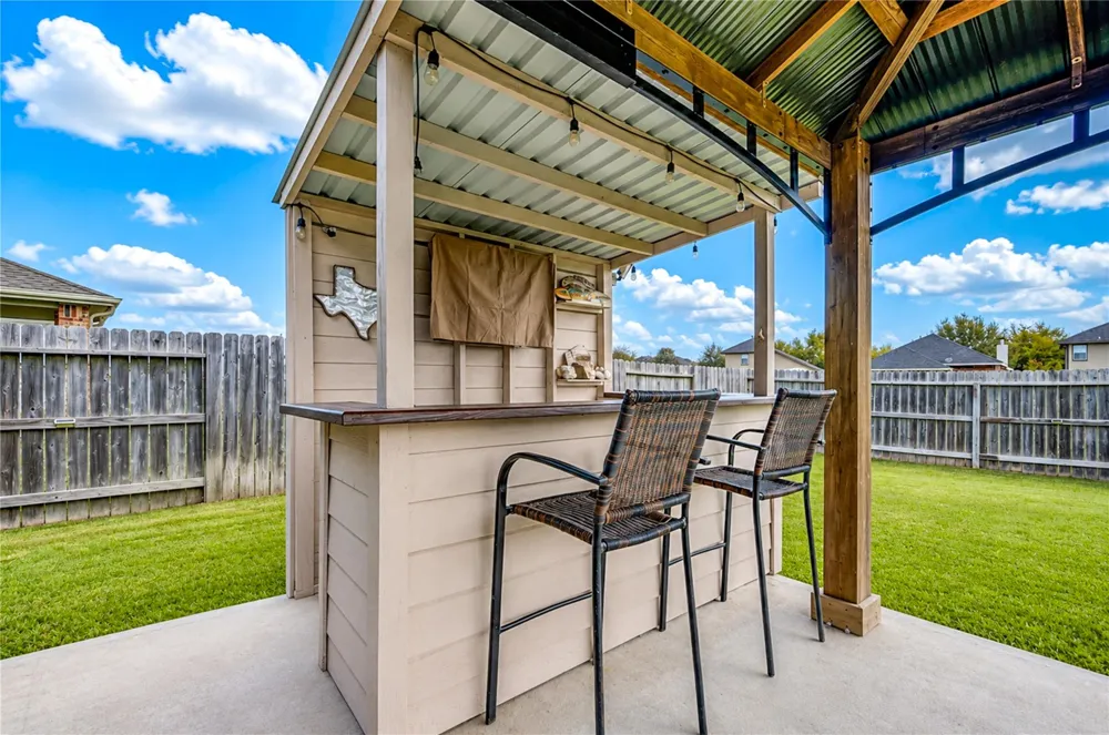 34 Indian Wells Drive Manvel, TX 77578