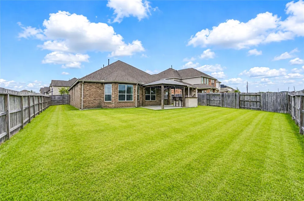 34 Indian Wells Drive Manvel, TX 77578