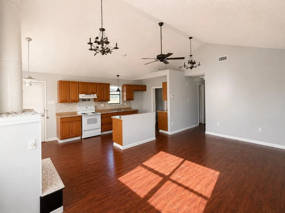 1036 15th Street Hempstead, TX 77445
