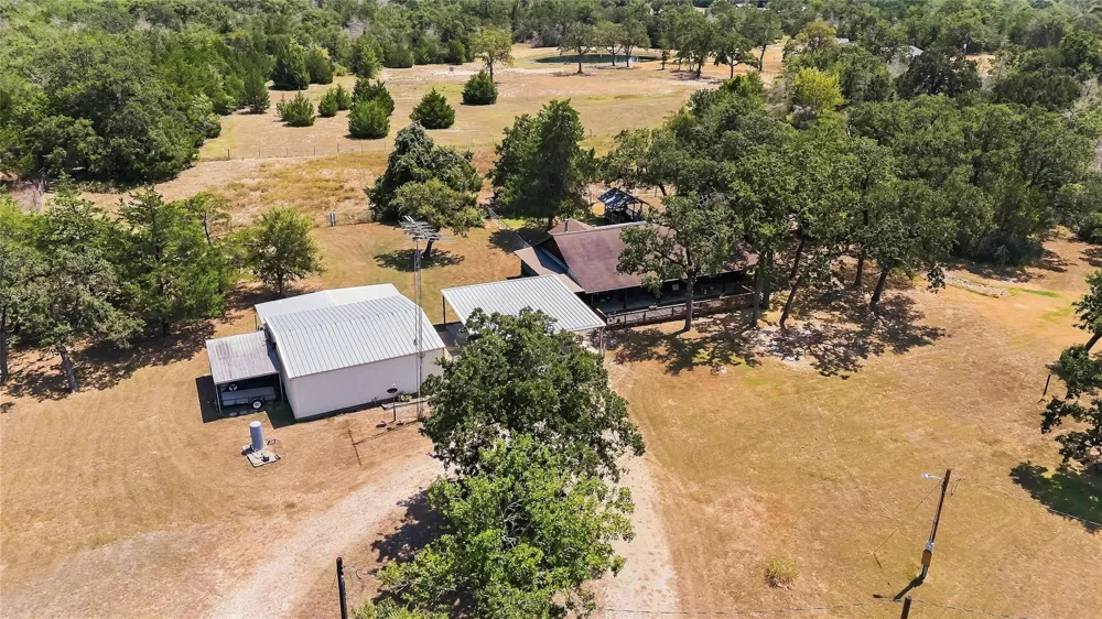 4797 County Road 416 Somerville, TX 77879