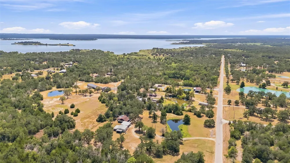 4797 County Road 416 Somerville, TX 77879