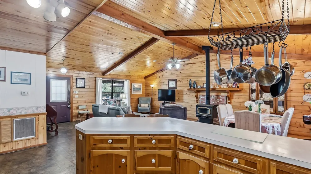 4797 County Road 416 Somerville, TX 77879