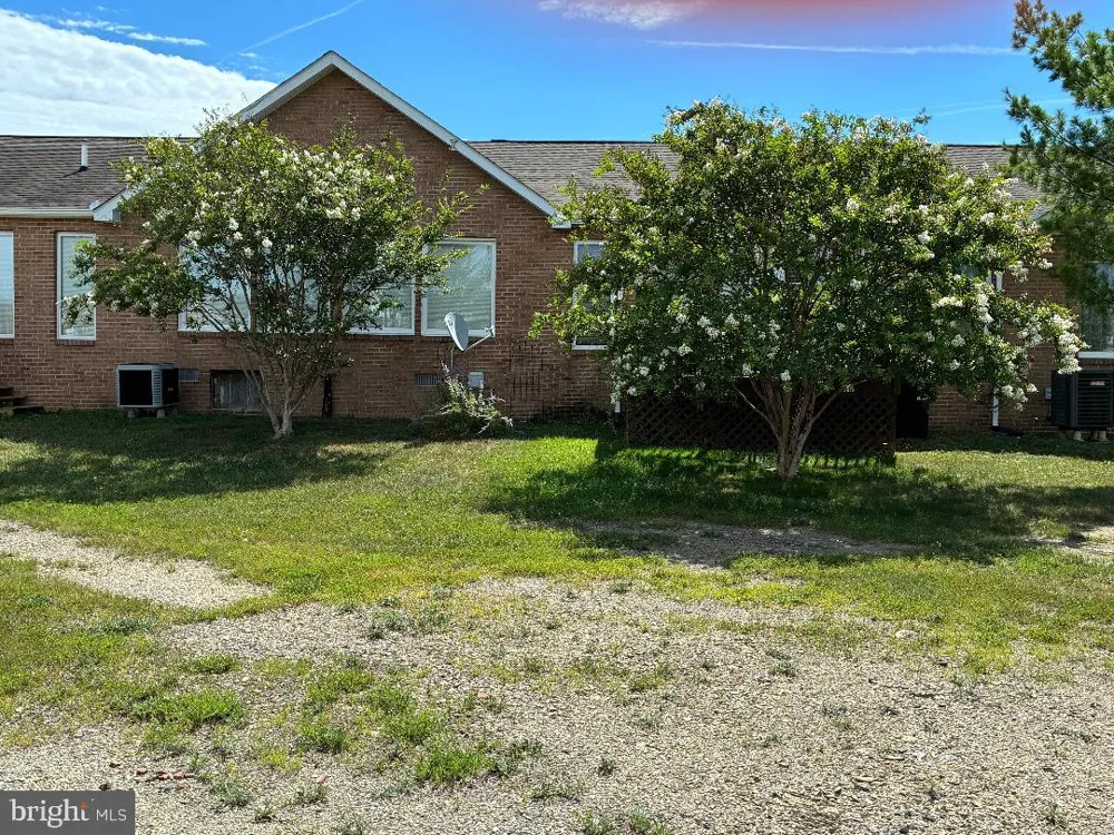 36 COURTNEY CIRCLE Strasburg, VA 22657