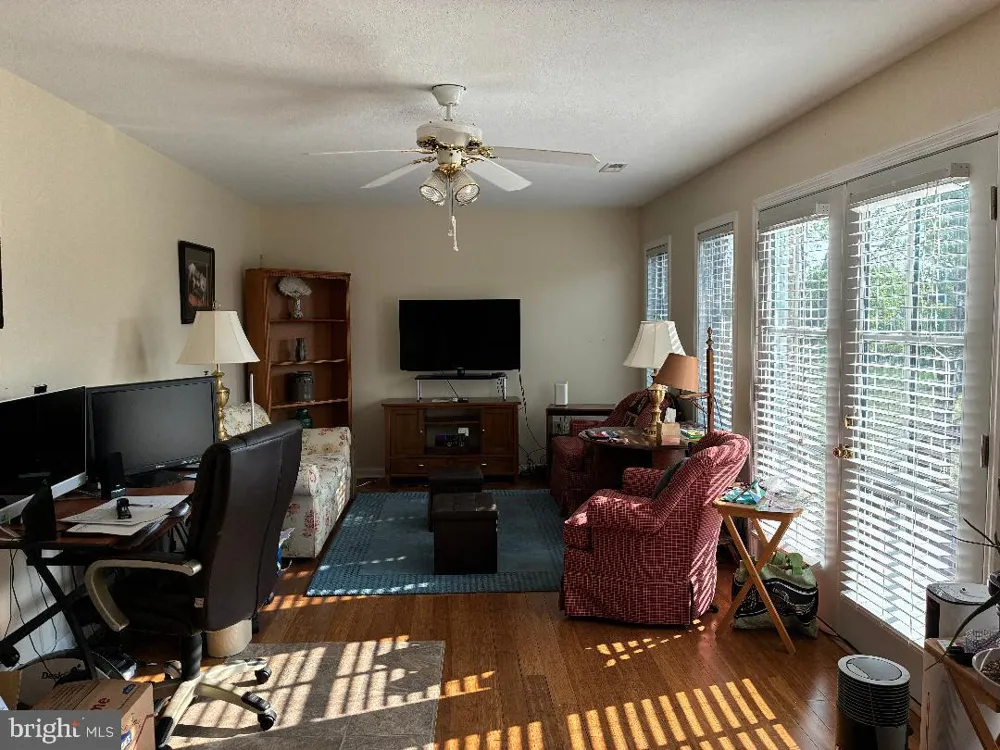 36 COURTNEY CIRCLE Strasburg, VA 22657