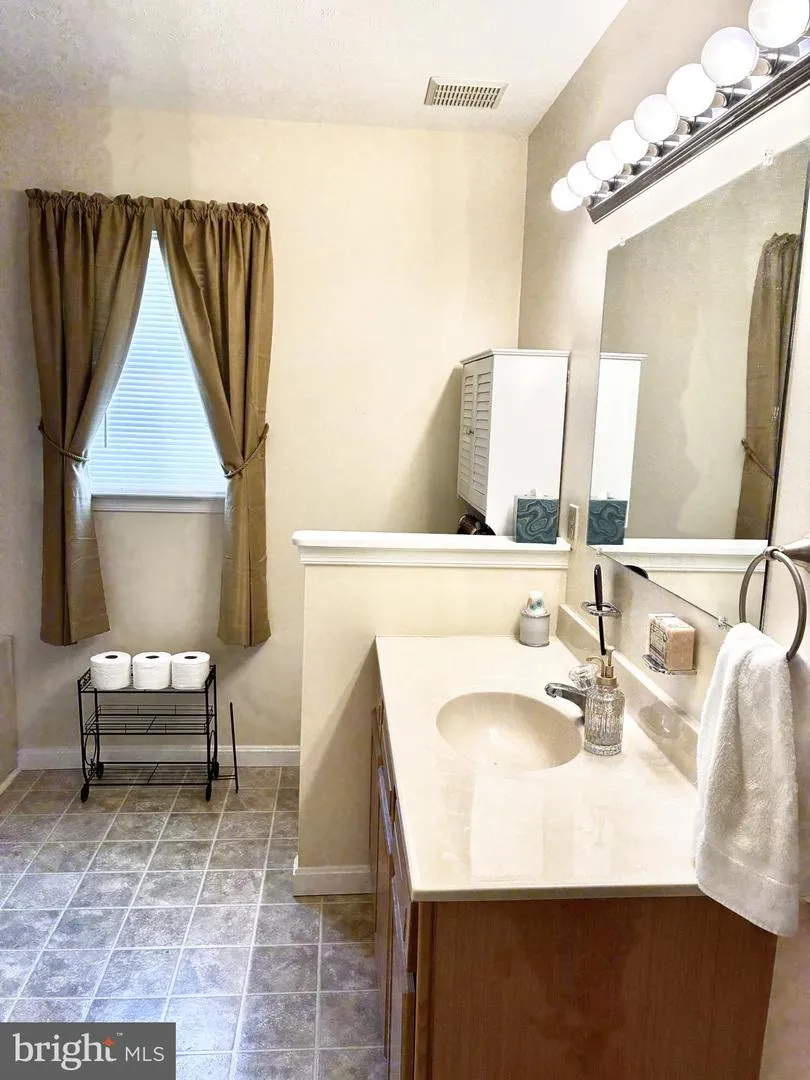 36 COURTNEY CIRCLE Strasburg, VA 22657