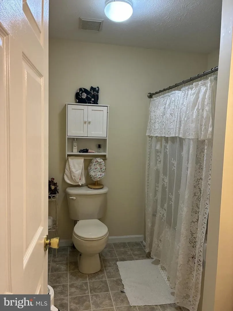 36 COURTNEY CIRCLE Strasburg, VA 22657