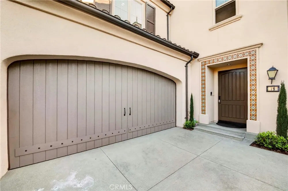 78 Melville Irvine, CA 92620