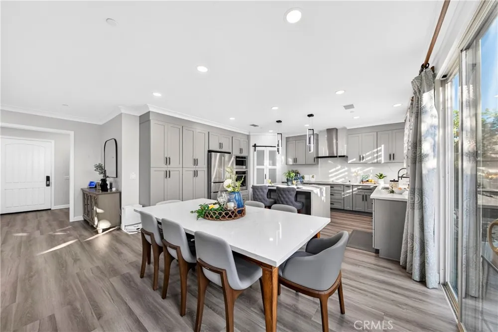 78 Melville Irvine, CA 92620