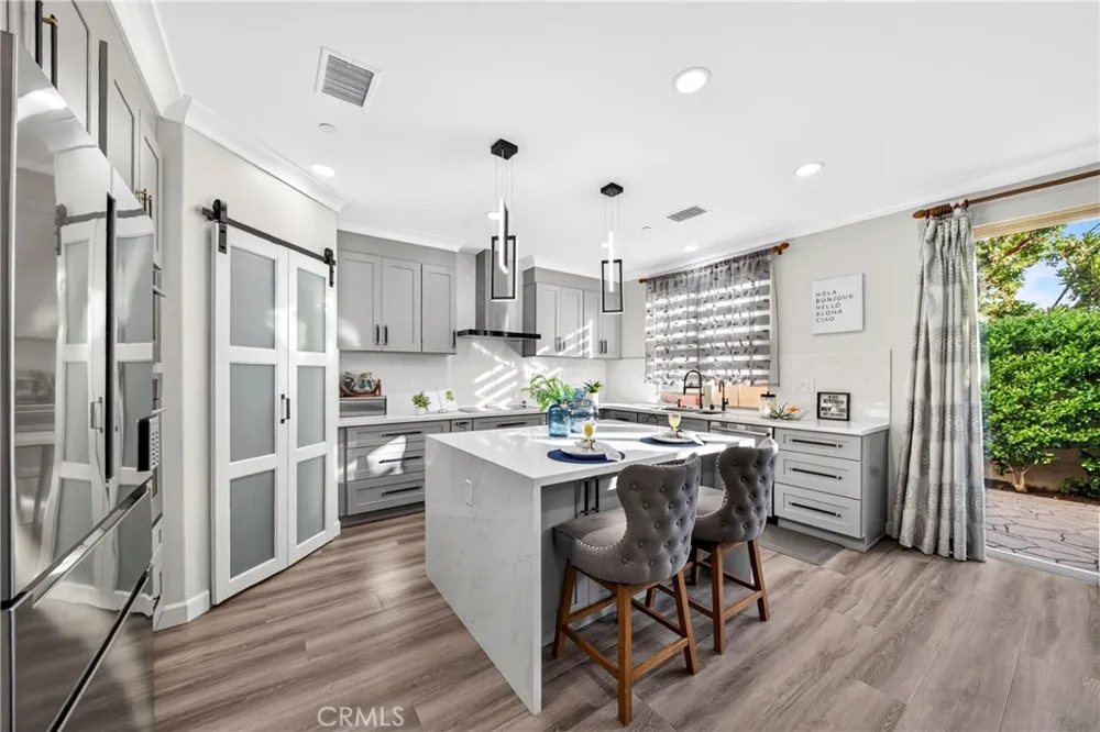78 Melville Irvine, CA 92620