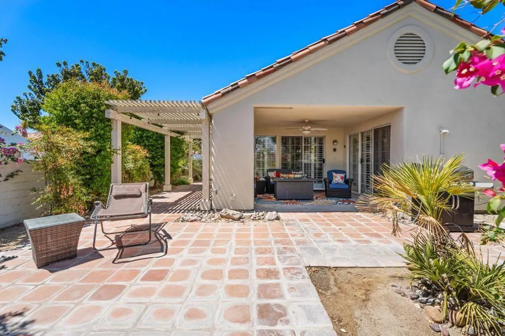 43954 ViA Granada Palm Desert, CA 92211