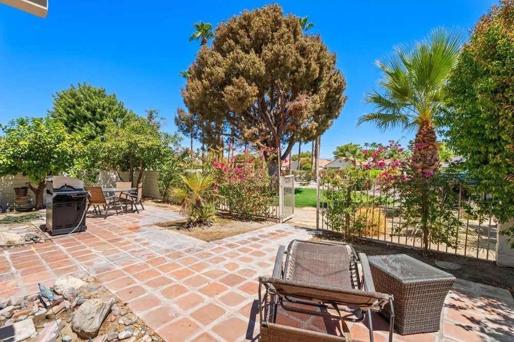 43954 ViA Granada Palm Desert, CA 92211