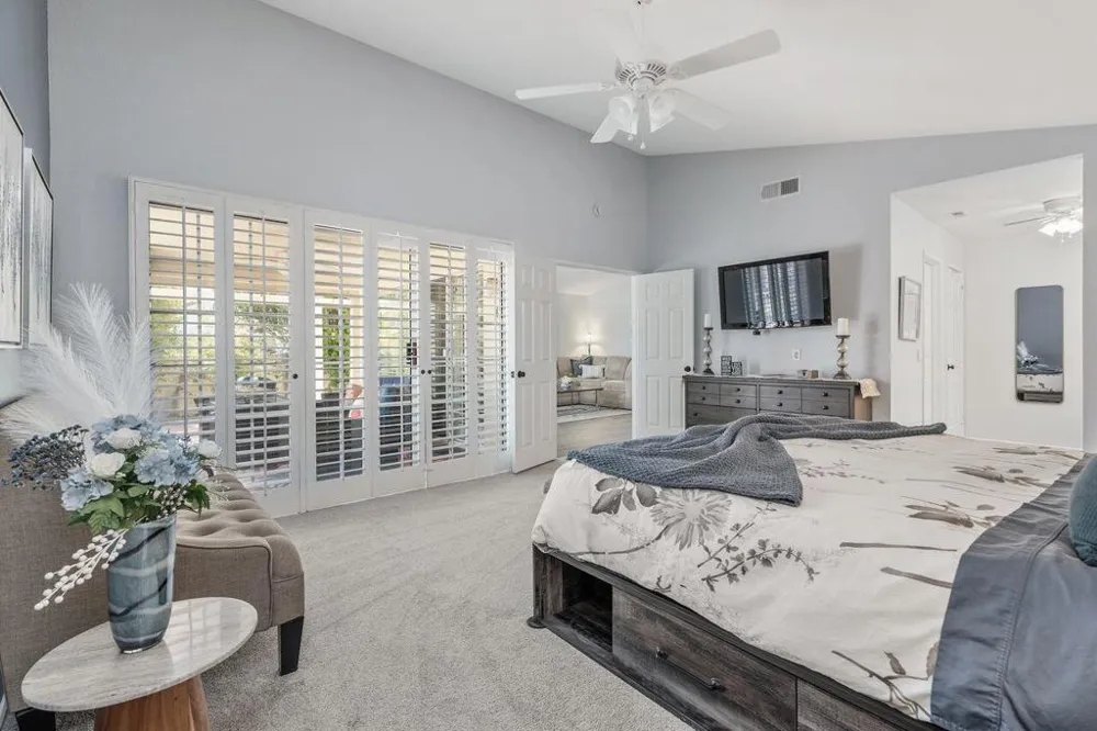 43954 ViA Granada Palm Desert, CA 92211