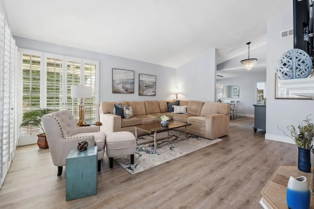 43954 ViA Granada Palm Desert, CA 92211