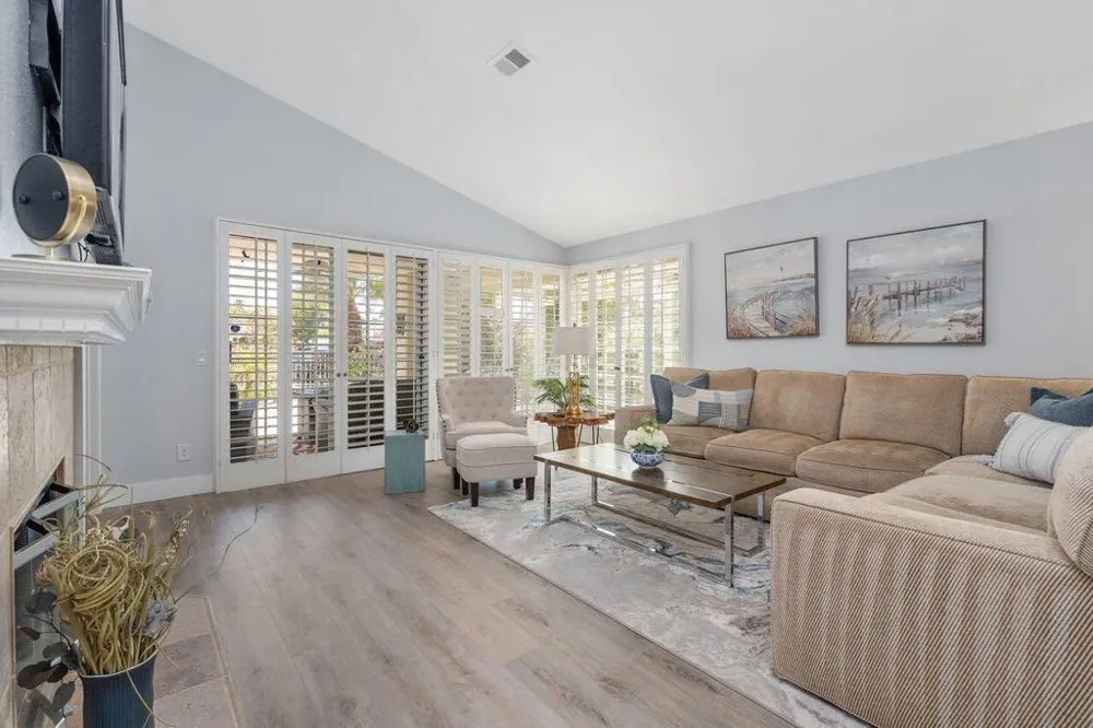 43954 ViA Granada Palm Desert, CA 92211