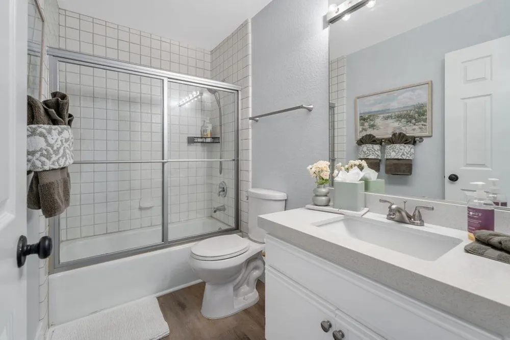 43954 ViA Granada Palm Desert, CA 92211