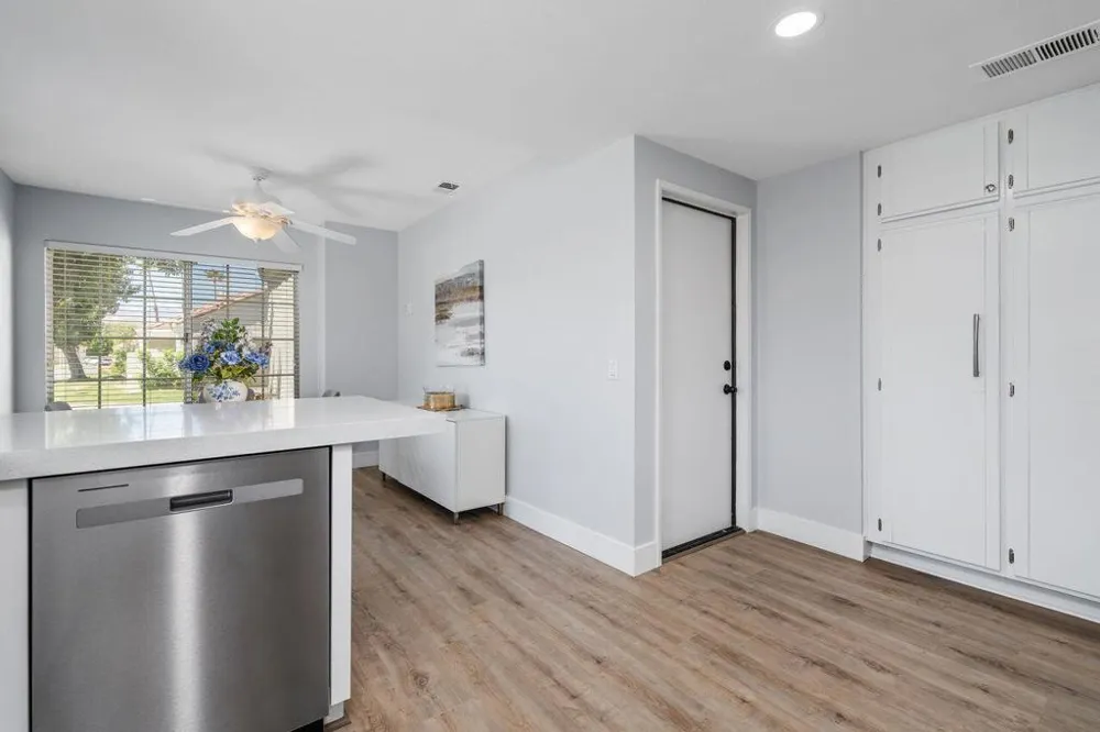 43954 ViA Granada Palm Desert, CA 92211