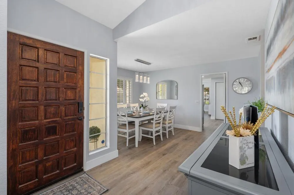 43954 ViA Granada Palm Desert, CA 92211