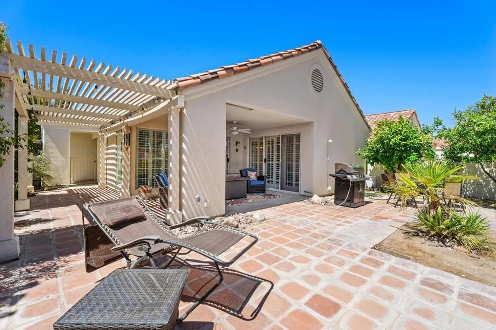 43954 ViA Granada Palm Desert, CA 92211