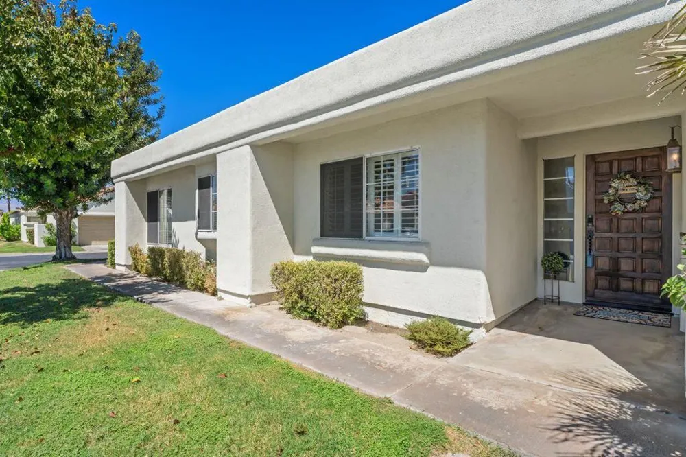 43954 ViA Granada Palm Desert, CA 92211