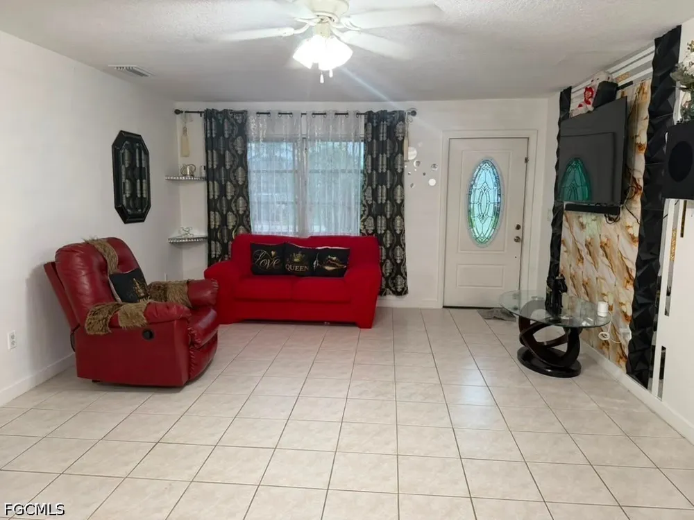 NE 10th Avenue Cape Coral, FL 33909