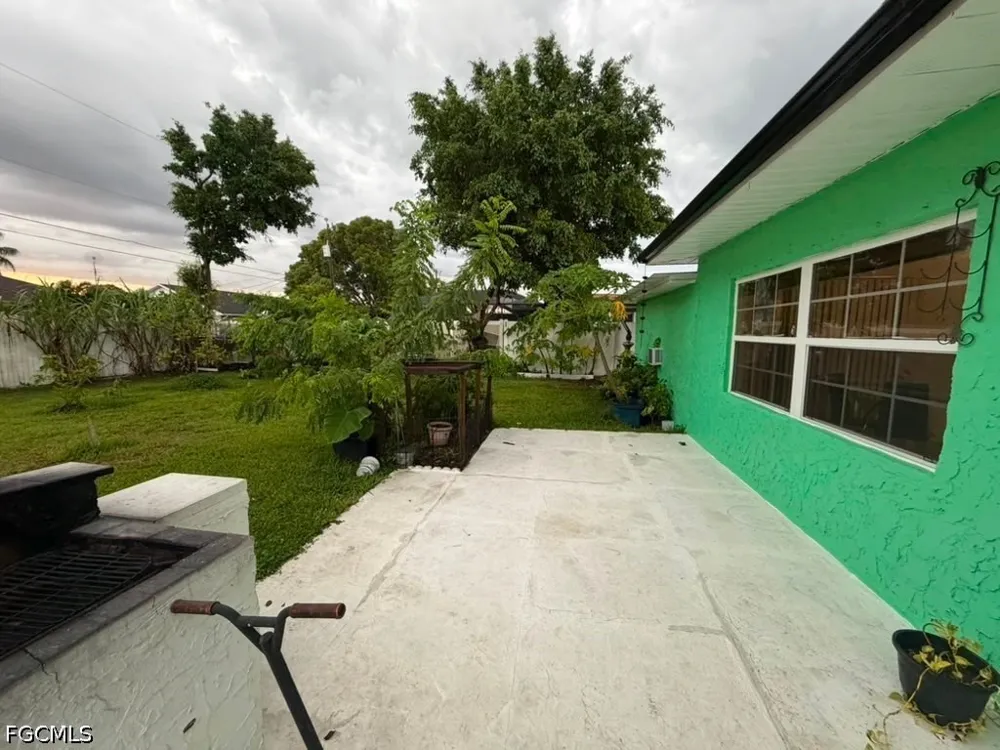 NE 10th Avenue Cape Coral, FL 33909