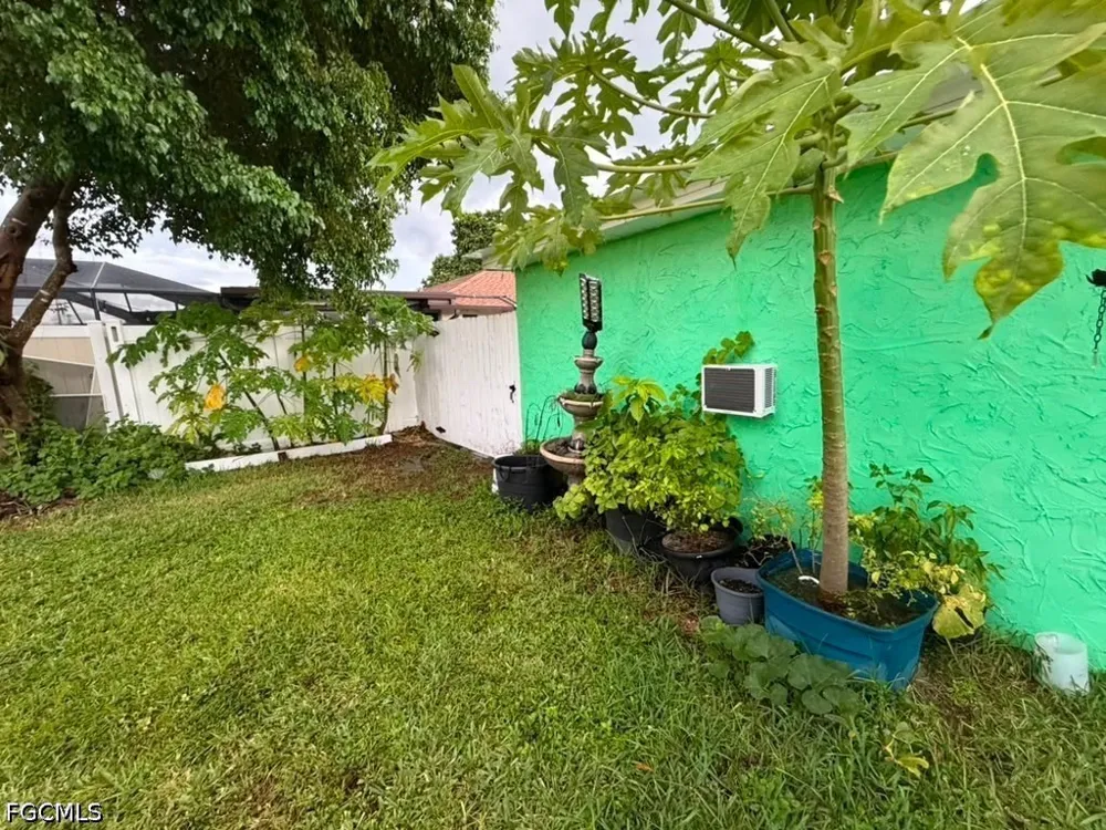 NE 10th Avenue Cape Coral, FL 33909