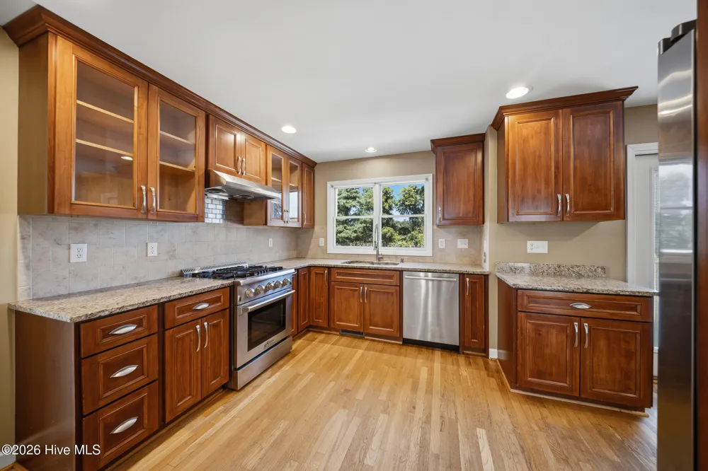 117 Middle Point Road Hampstead, NC 28443