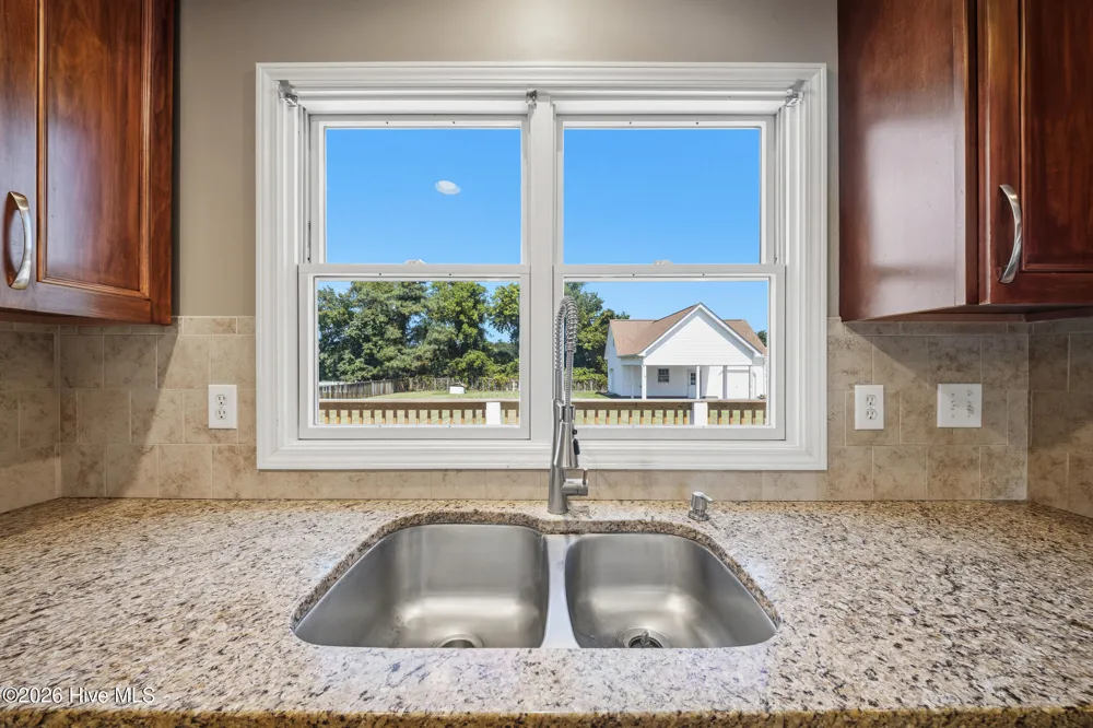117 Middle Point Road Hampstead, NC 28443