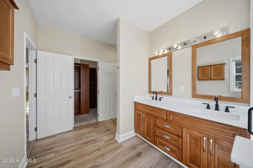 117 Middle Point Road Hampstead, NC 28443