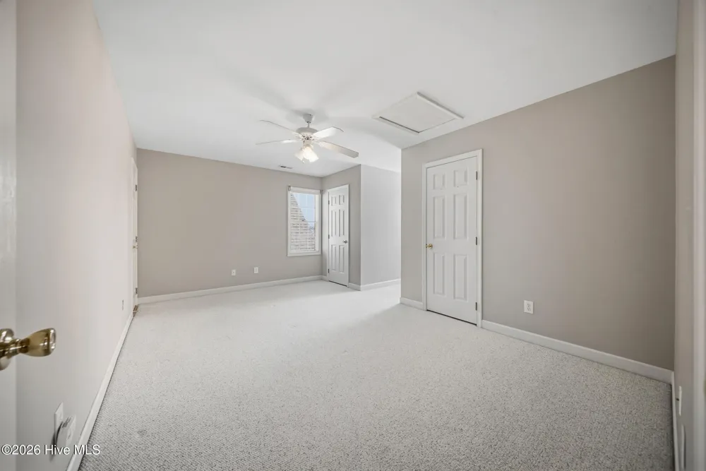 117 Middle Point Road Hampstead, NC 28443