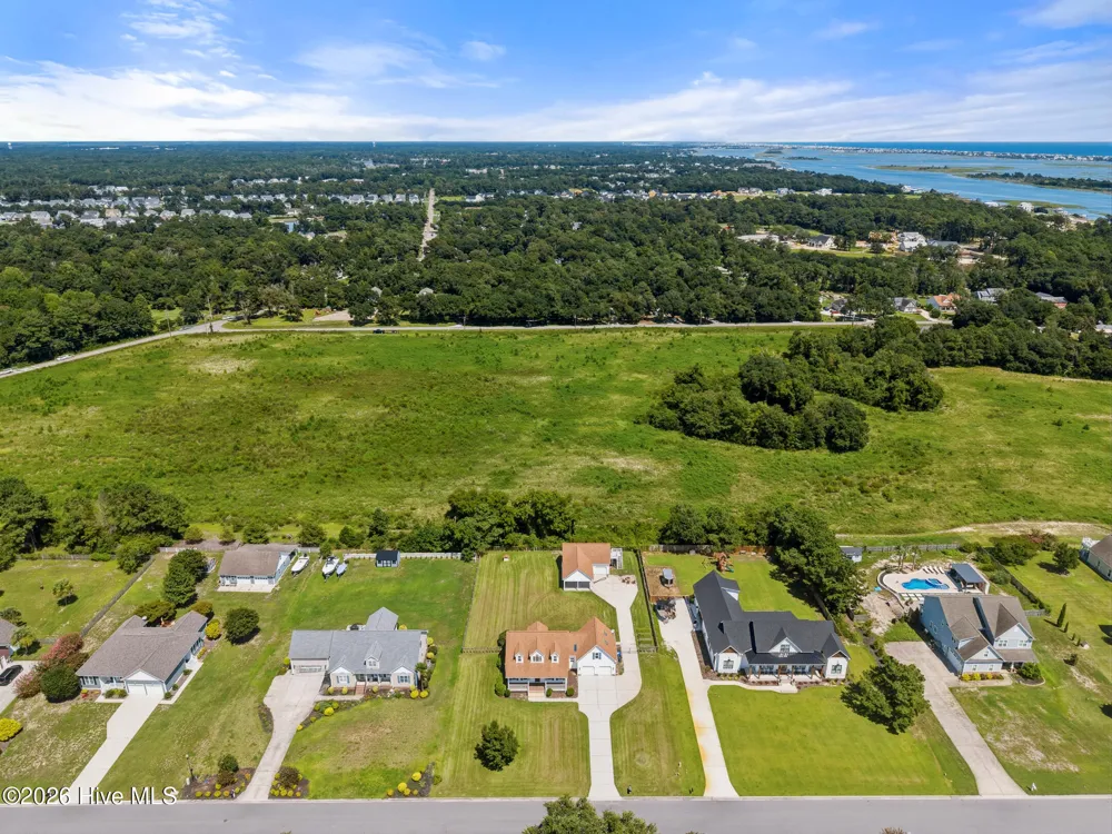 117 Middle Point Road Hampstead, NC 28443