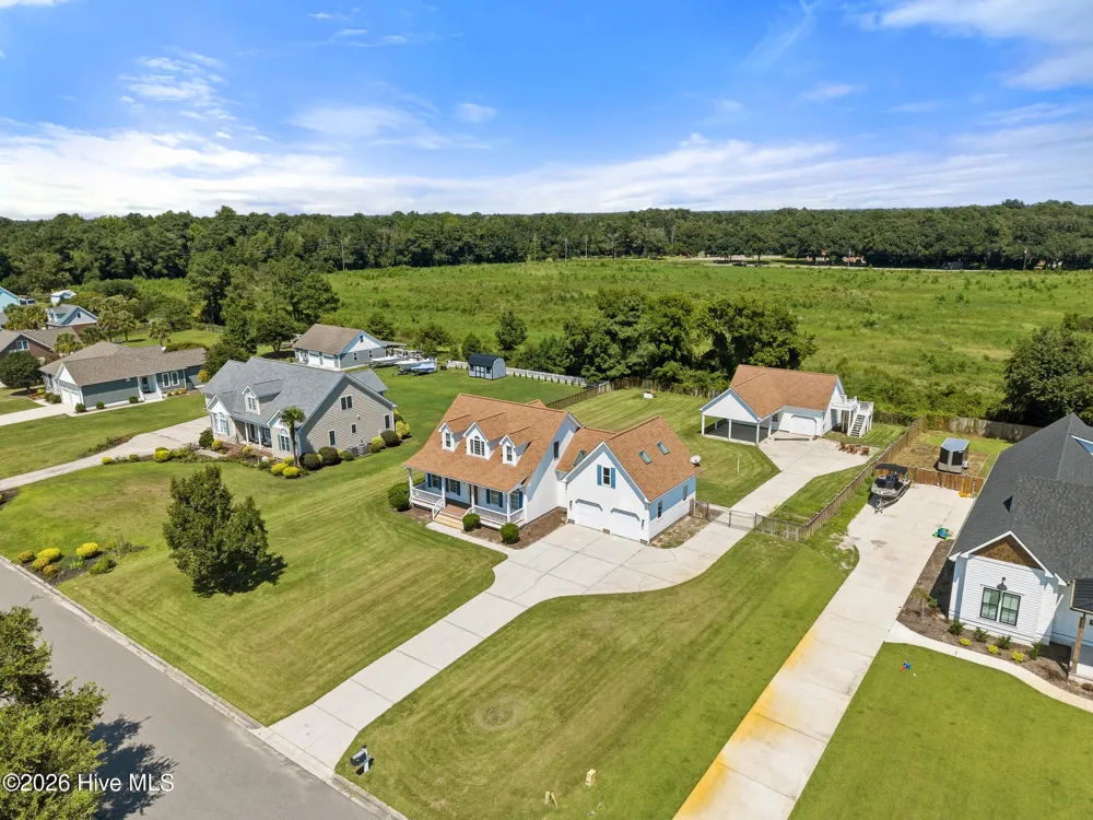 117 Middle Point Road Hampstead, NC 28443