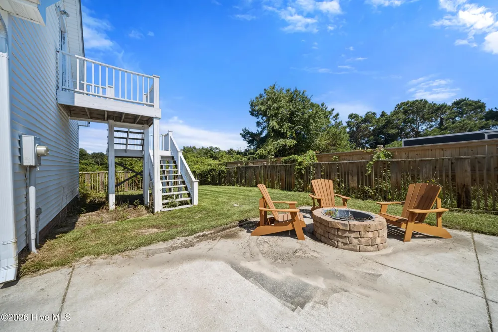 117 Middle Point Road Hampstead, NC 28443