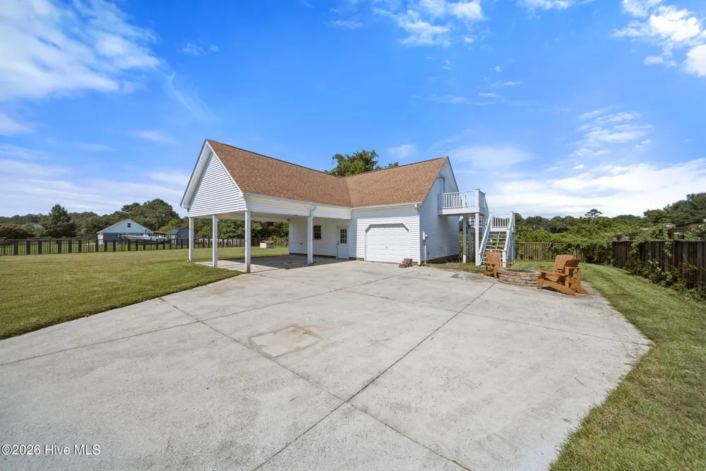 117 Middle Point Road Hampstead, NC 28443